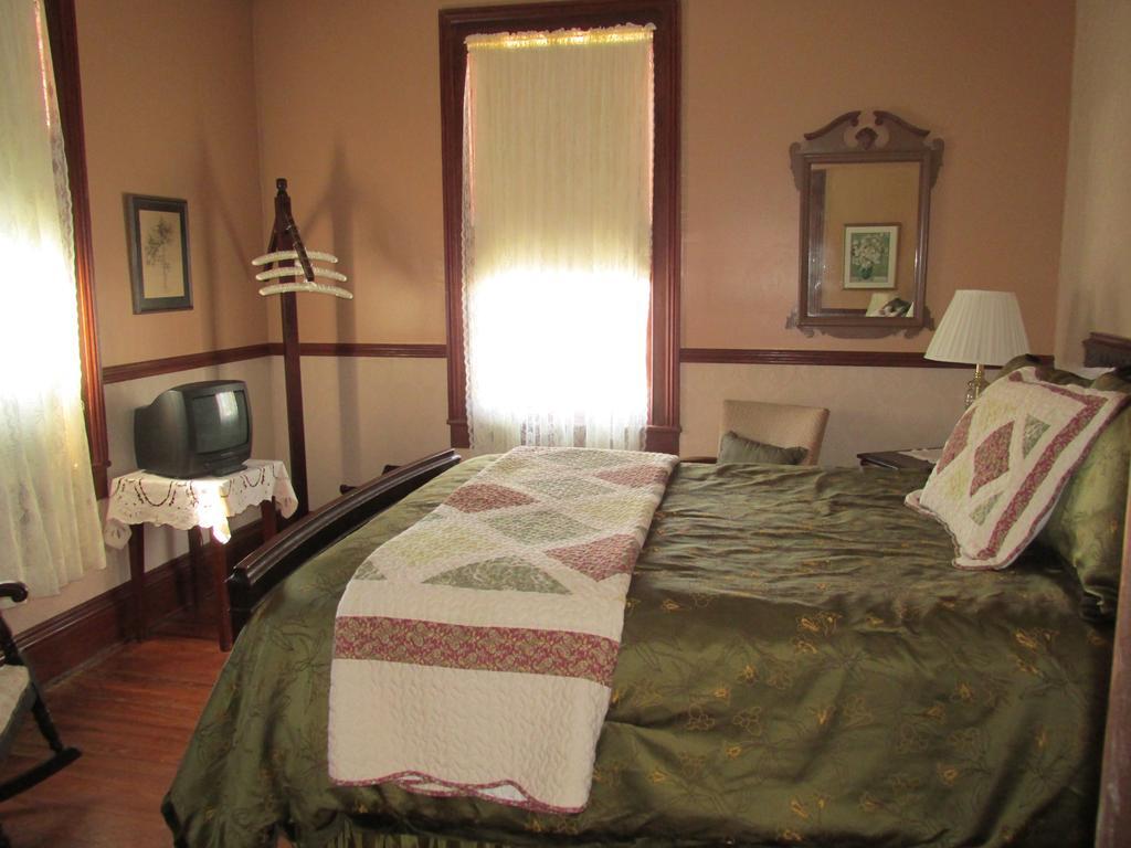 Pensacola Victorian Bed & Breakfast Экстерьер фото
